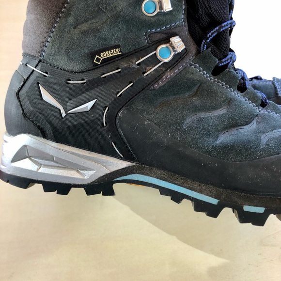 Salewa wm’s Mountain Trainer hiking boots - Picture 11 of 13